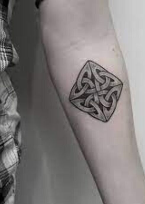 wolf Celtic tattoo