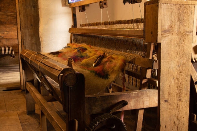 Weaving Tartan In Ancient Times